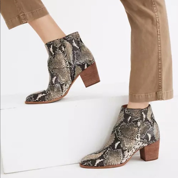 MADEWELL NWOT Taupe Brown Snake Snakeskin Leather Ankle Boots Booties Sz 7 - Picture 2 of 16